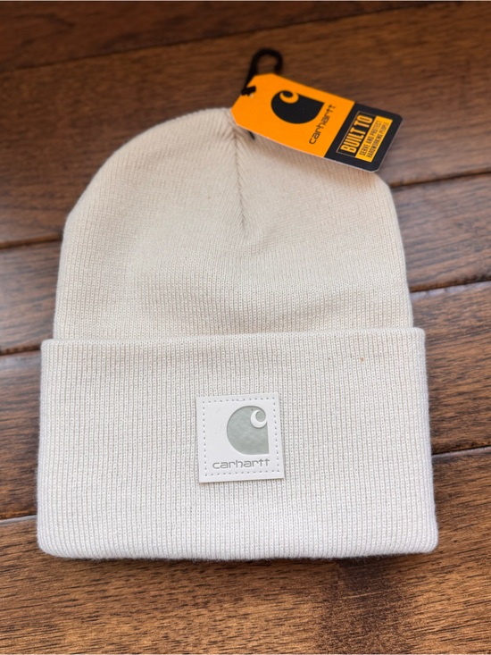 Carhartt Accessories - Carhartt Cuffed Beanie in Cream